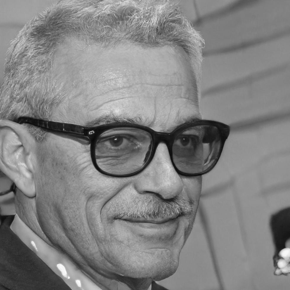 Retrato profesional de Andrés Beltrán